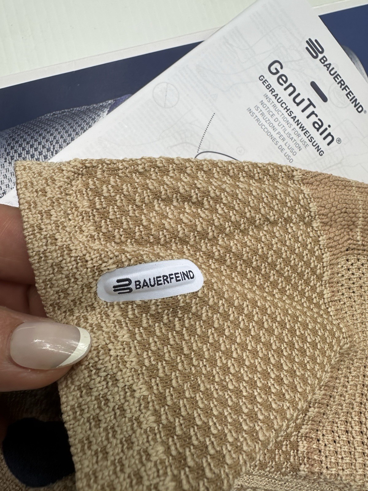 Bauerfeind GenuTrain Knee Support Brace Size 3 Beige New