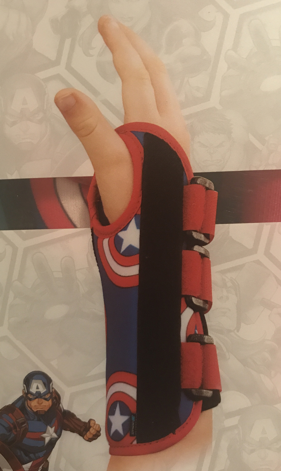 MARVEL AVENGERS DONJOY ADVANTAGE COMFORT WRIST BRACE YOUTH Left hand MODERATE