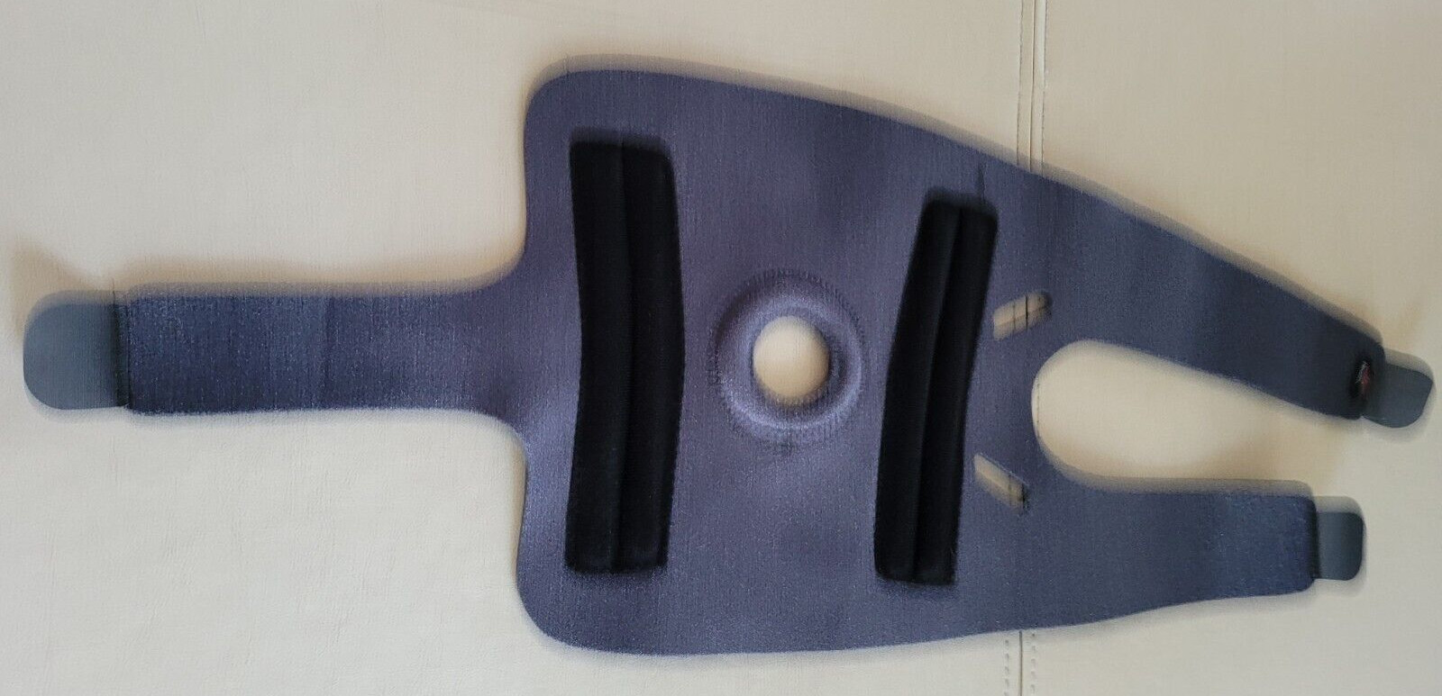 CVS Health Moderate Support 3 Adjustable Straps Knee Stabilizer One Size Grey