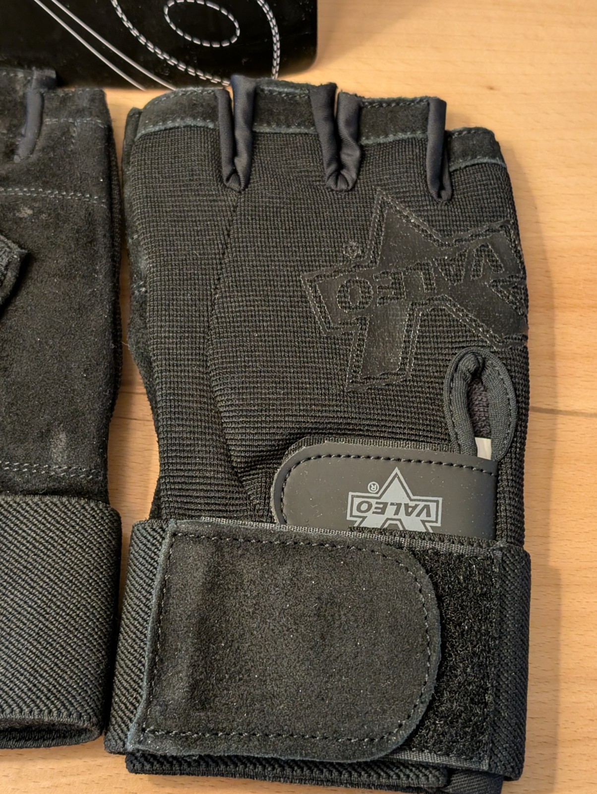 Valeo Heavy Duty Wrist Support Wrap Size Large Fitness Gym NEW Tags