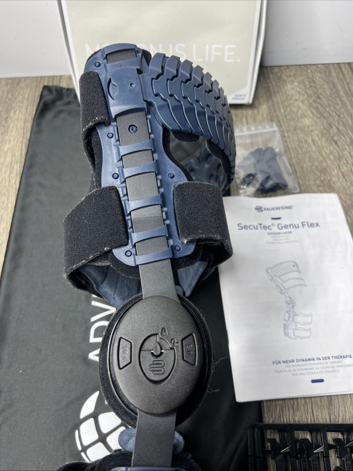 Bauerfeind SecuTec Genu Flex Knee Brace Adjustable Stabilizer Ligament 3 Right