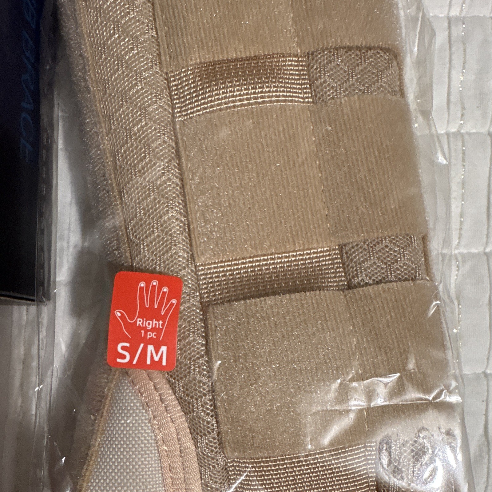 FEATOL Wrist Brace Splint for Carpal Tunnel Support Right Hand S/M Beige