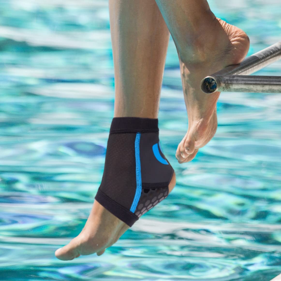 AquaFlex Pro Ankle Brace, Compression Ankle Sleeve for Swimming, Aquatic, Sai…