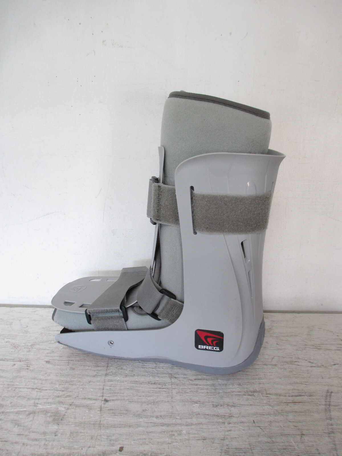 Breg Air Pump Full Shell Walker Ankle Medical Boot Walking Cast – Size LARGE