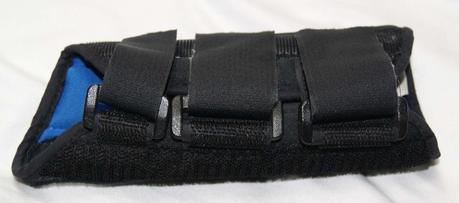 donjoy wrist brace right small w/ metal insert black