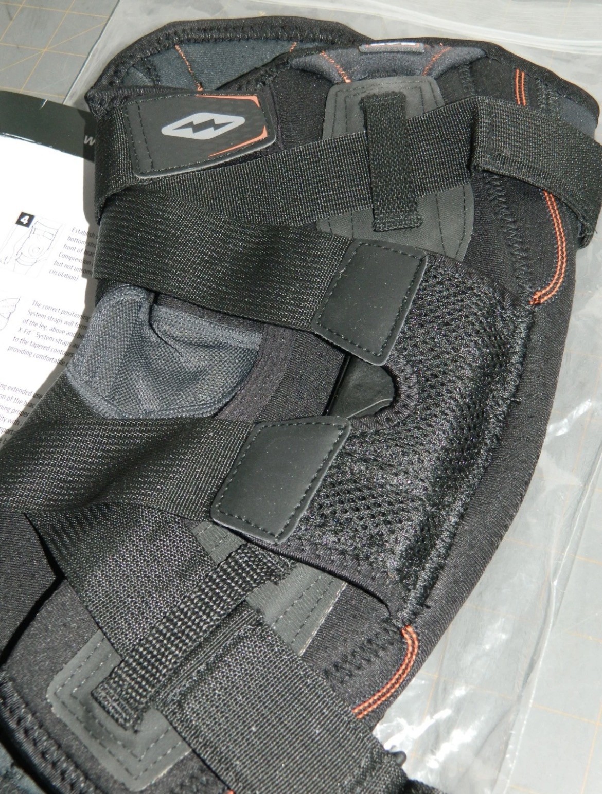 SHOCK DOCTOR Ultra Knee Support with Bilateral Hinges Level 3 – Max Protection L
