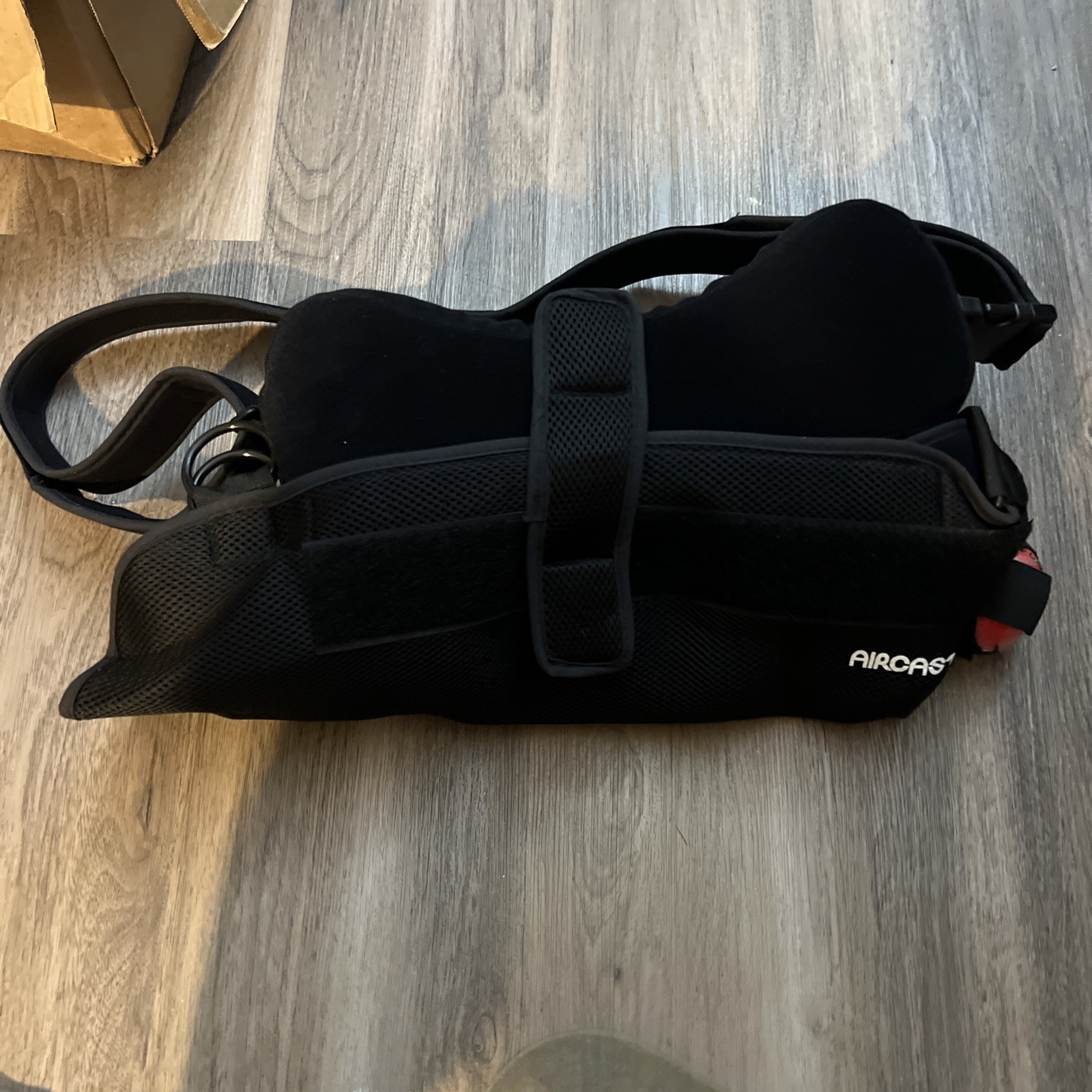 DJO Universal Shoulder Immobilizer Quick-Fit with Abduction Pillow Aircast