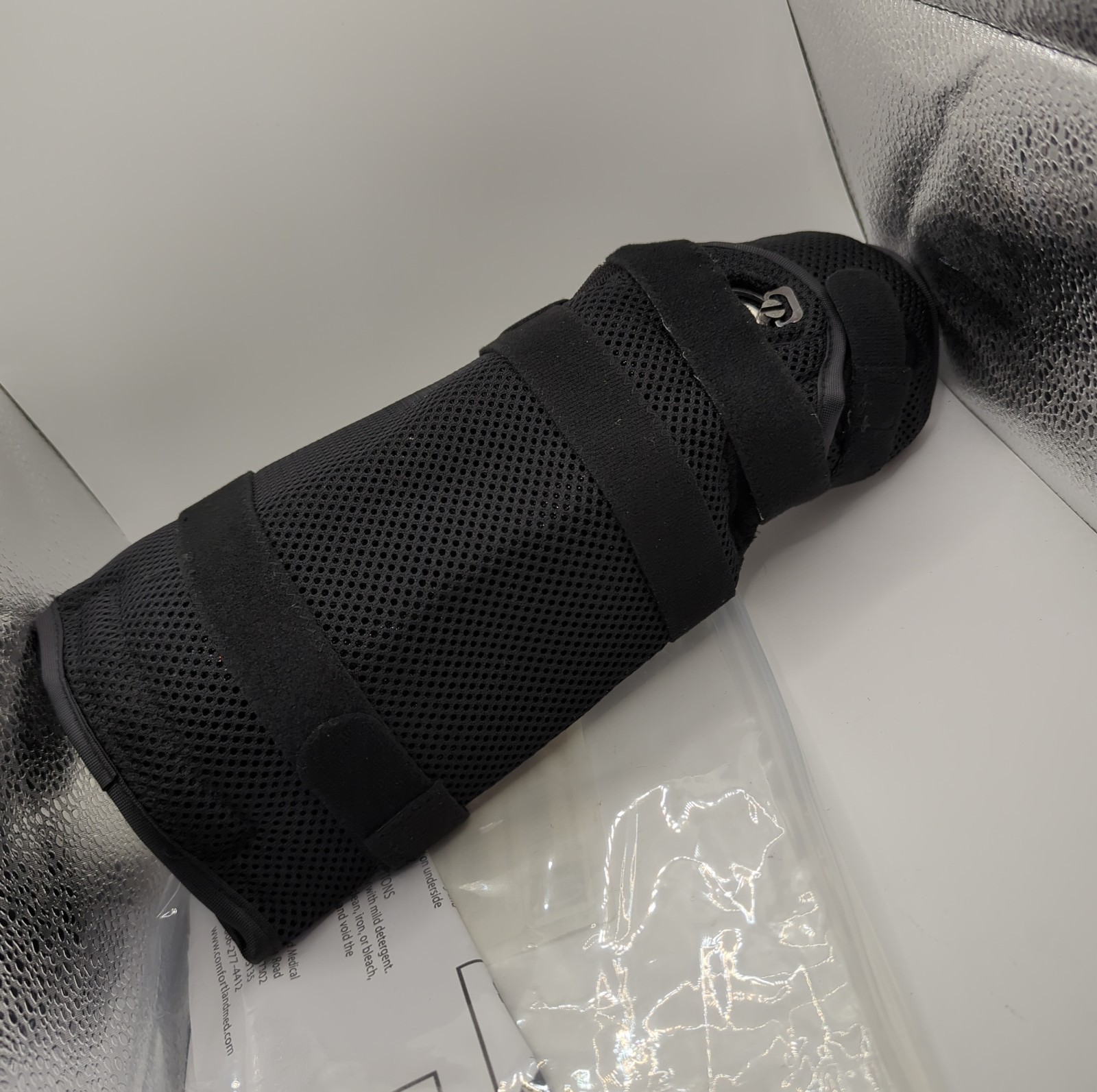 LEFT 31-501 COMFORTLAND PREMIUM WRIST/HAND SPLINT, Stabilization New $50 Retail