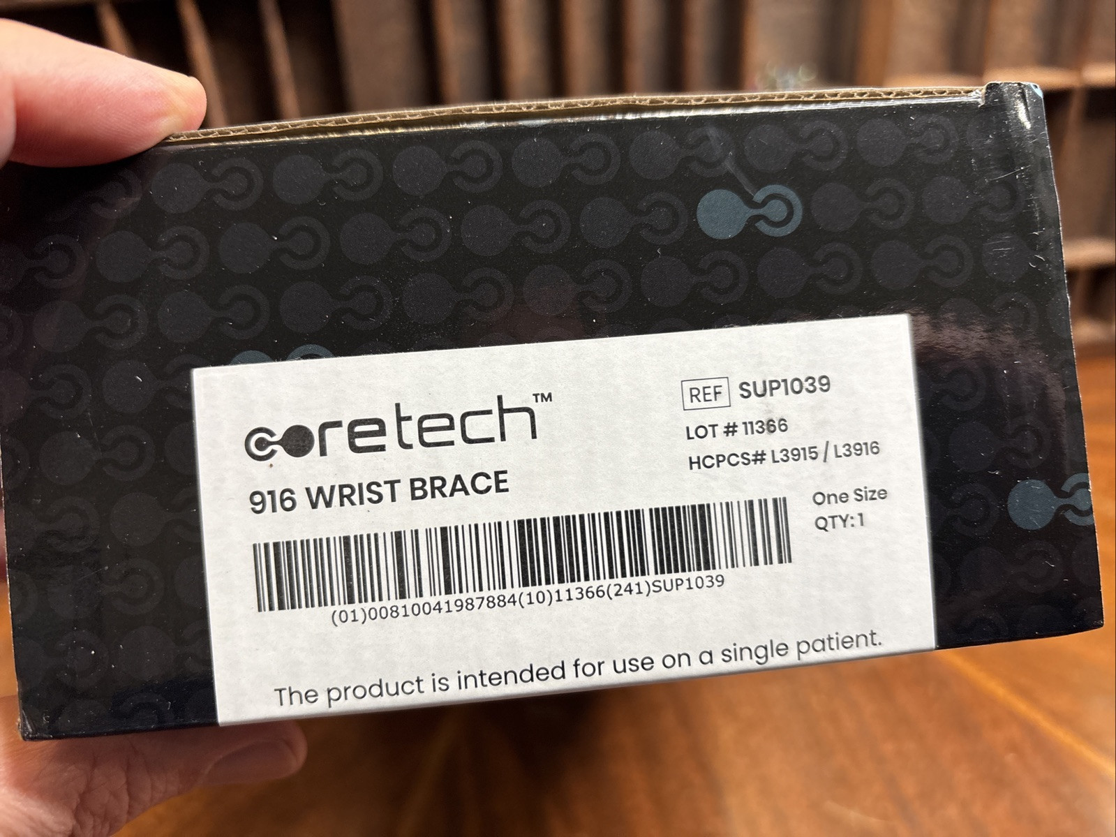 New Open Box – CORETECH 916 Left/Right Universal Wrist Brace/Splint – Black