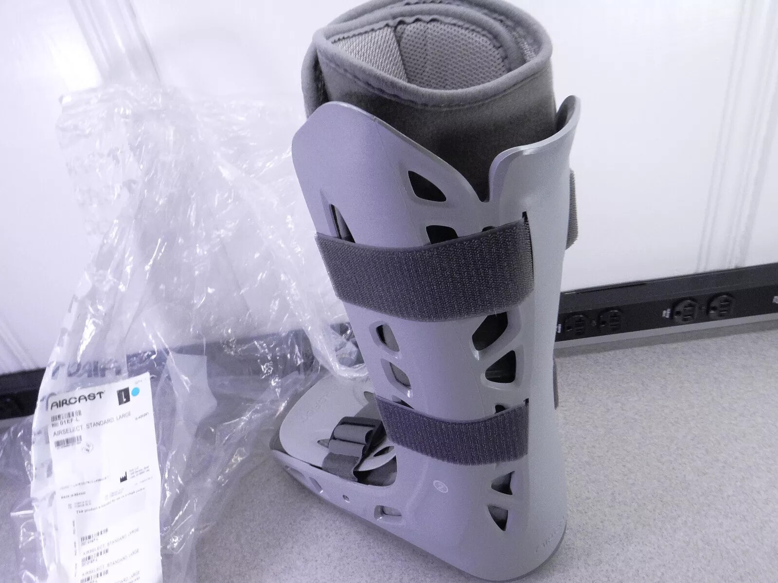 Large DJO Aircast Air Select walker brace walking boot standard – MINT