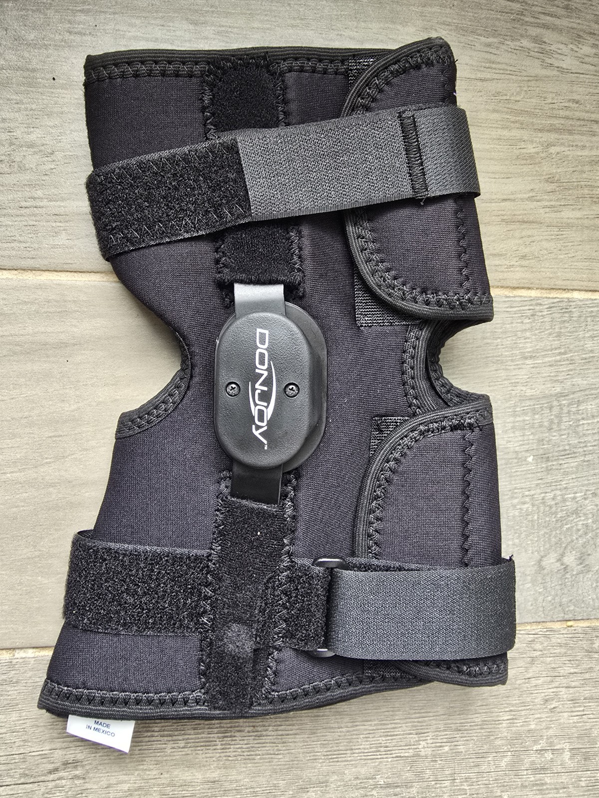 Donjoy Deluxe Hinged Knee Wrap Drytex Sleeve Open Popliteal (Medium)
