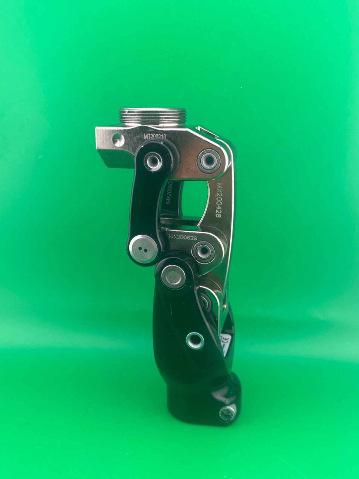 Ossur 1900 prosthetic knee. Excellent condition.