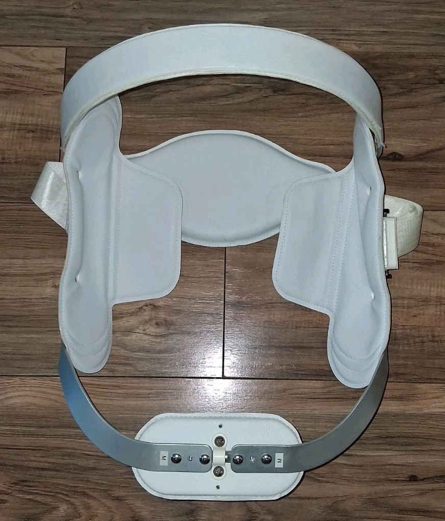 Becker B.O.S.S. Hyperextension TLSO Stabilization Brace Size Medium