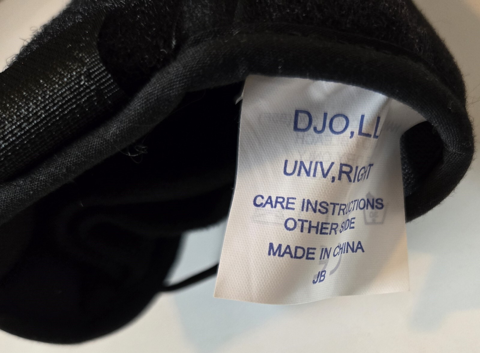 DJO GLOBAL PROCARE  QUICK FIT W.T.O UNIVERSAL RIGHT WRIST/THUMB NEW