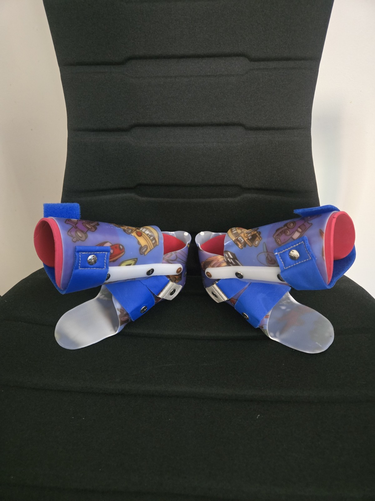 Pair of Lightly Used, Child, Cascade AFO, Hinged, Hook-and-Loop Straps, Blue/Red