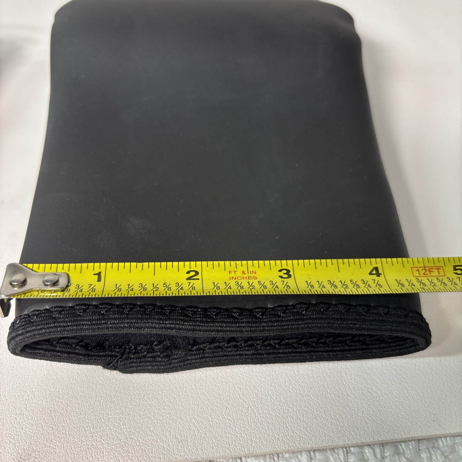 Mueller Professional Elbow Sleeve Size-Regular 11-14 Inches