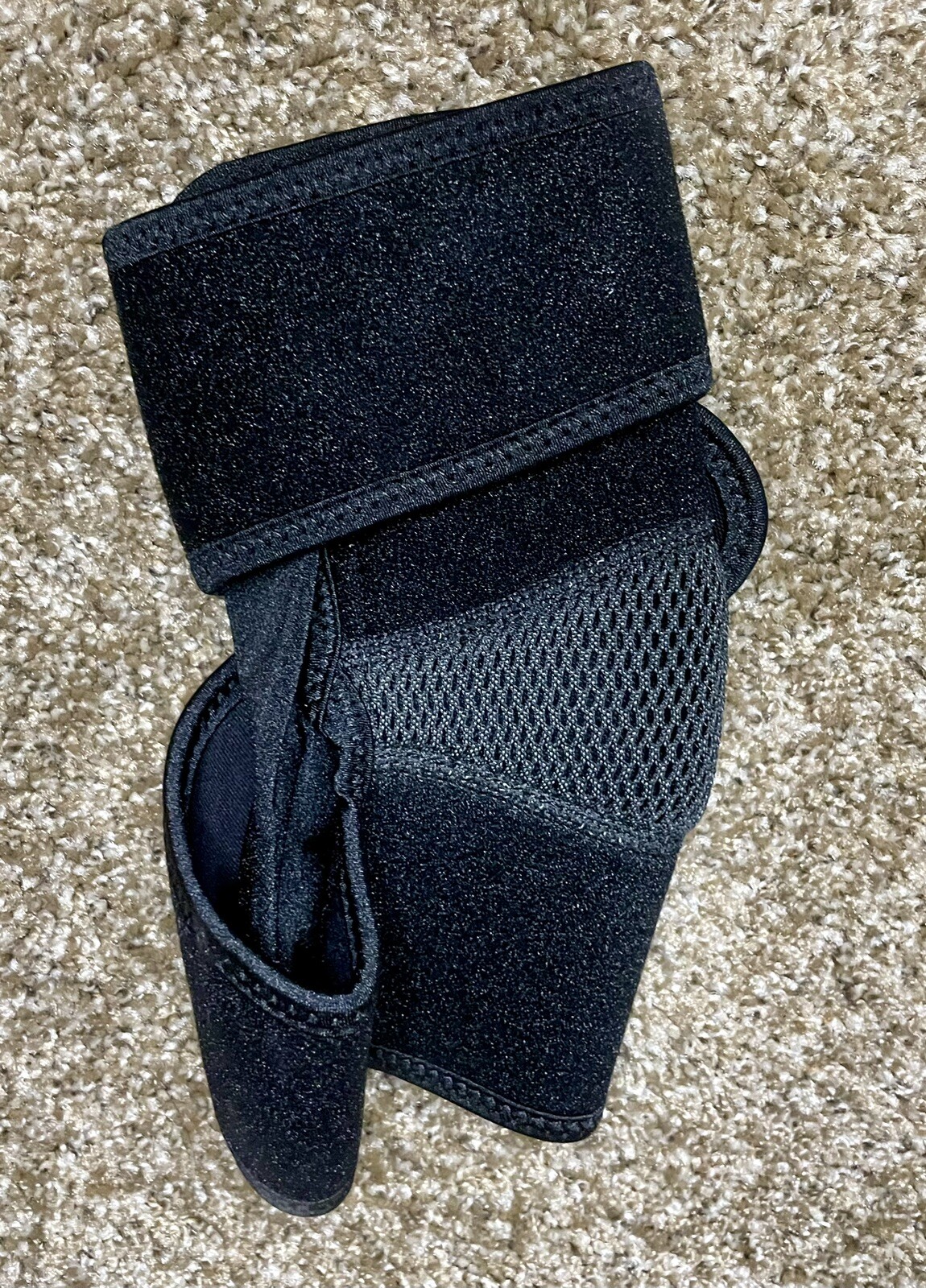 Mueller Elbow Brace Support Adjustable Antimicrobial Fabric Slip On Design