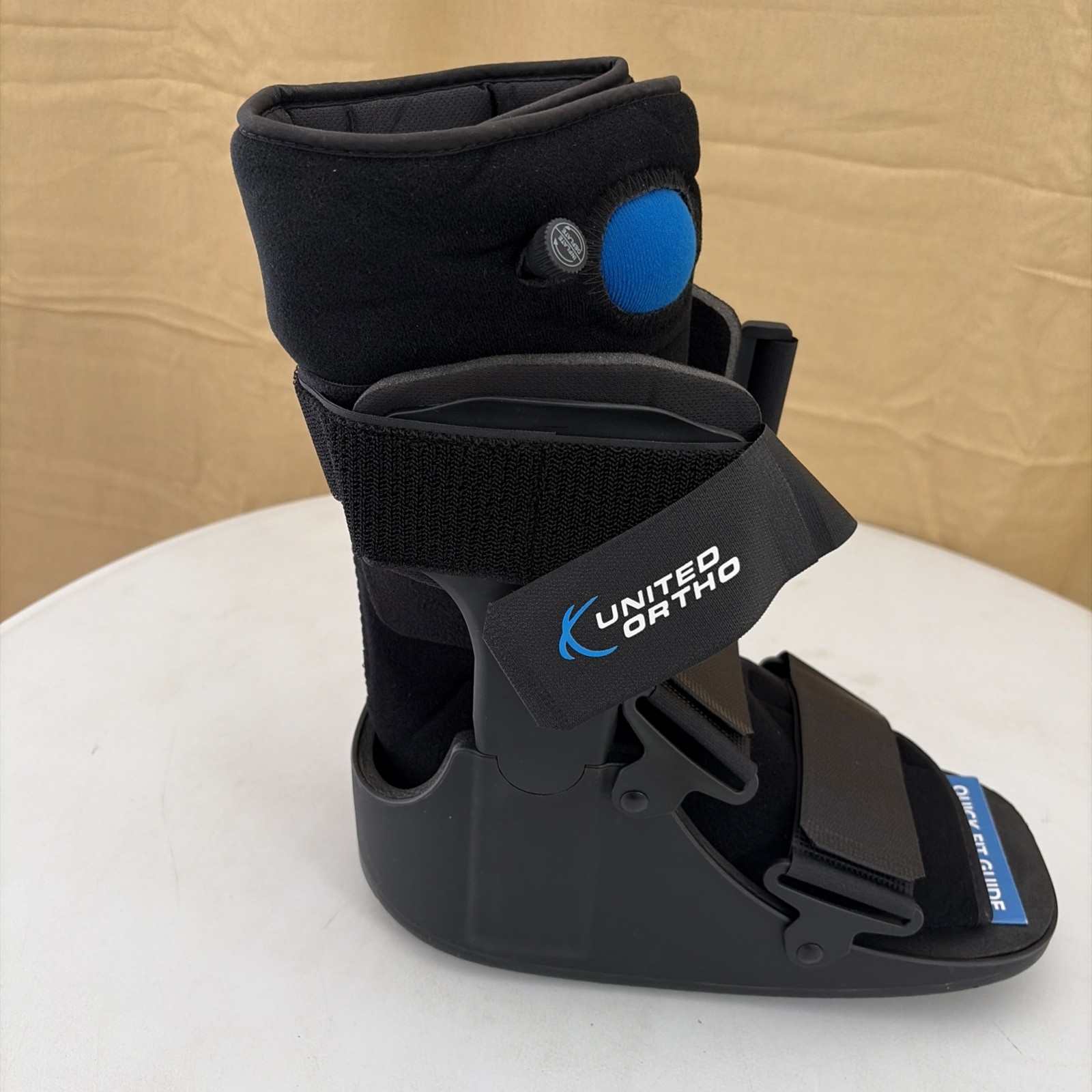 United Ortho USA14115 Short Air Cam Walker Fracture Boot, Medium, Black
