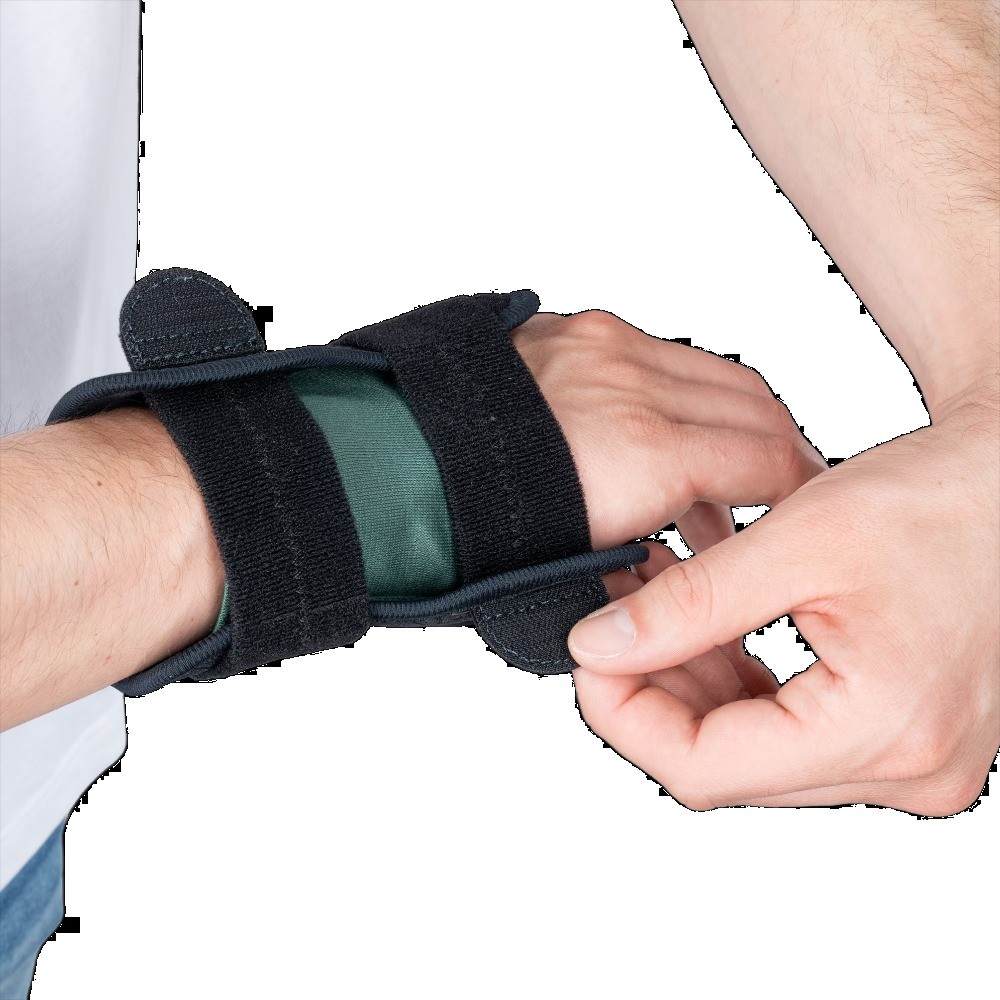 Sports Medicine Green Fitted Wrist Brace, Right, OSFM, Black