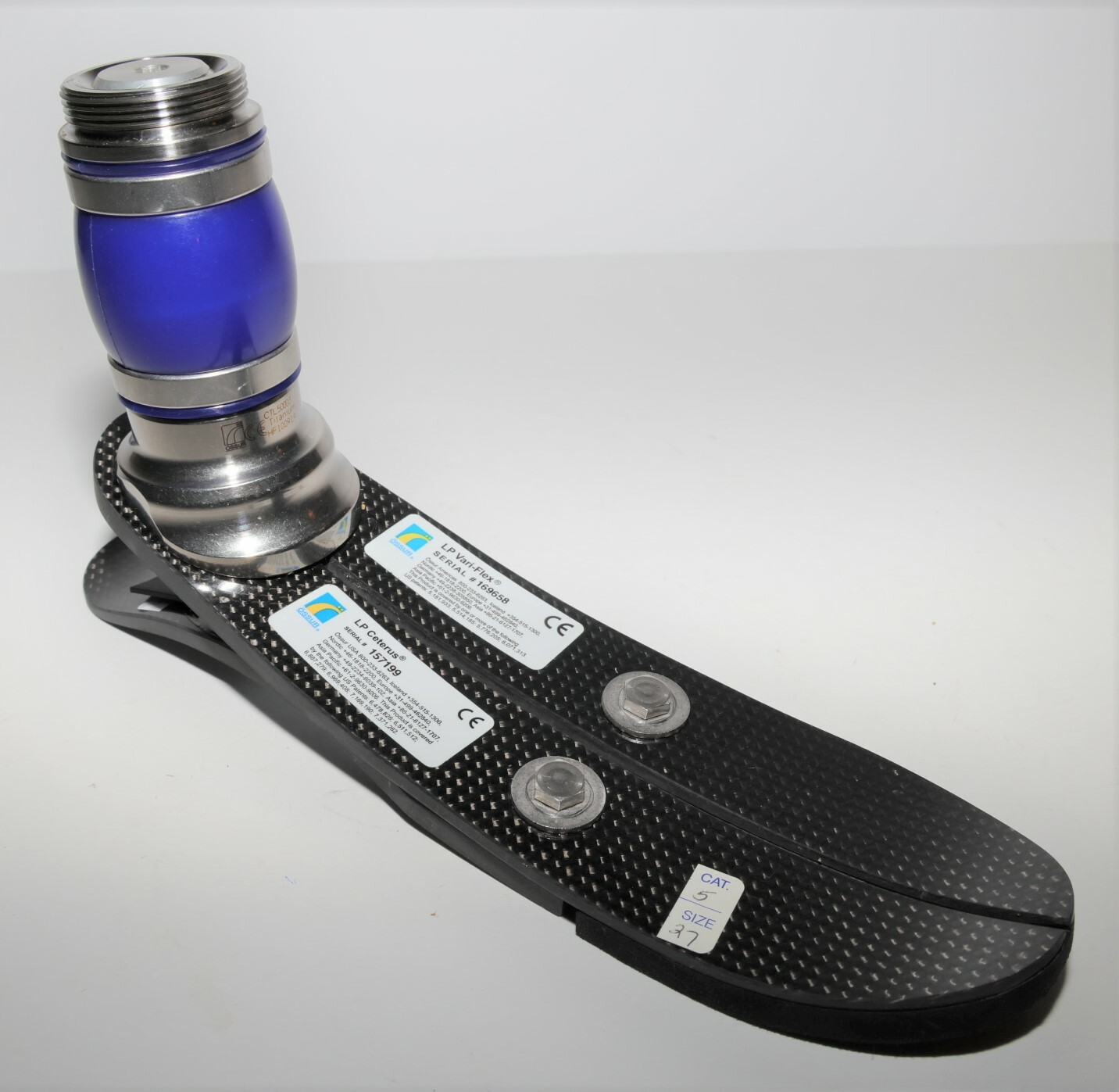 NEW OSSUR VARI-FLEX LP PROSTHETIC FOOT with CETERUS SHOCK PYLON Sz 27 / CAT 5
