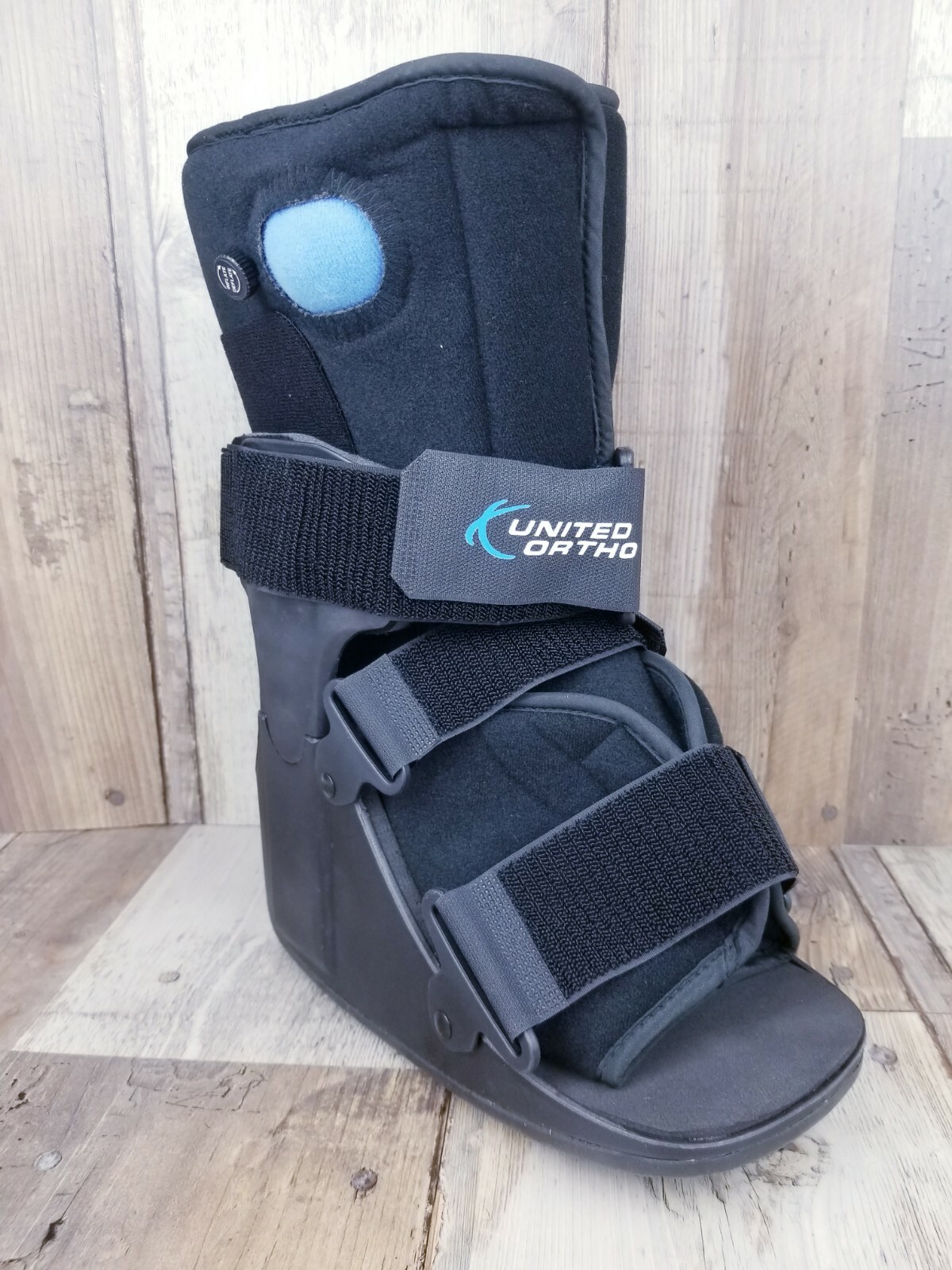 United Ortho Short Air Cam Walker Fracture Boot – Size Small – Black – USA14113