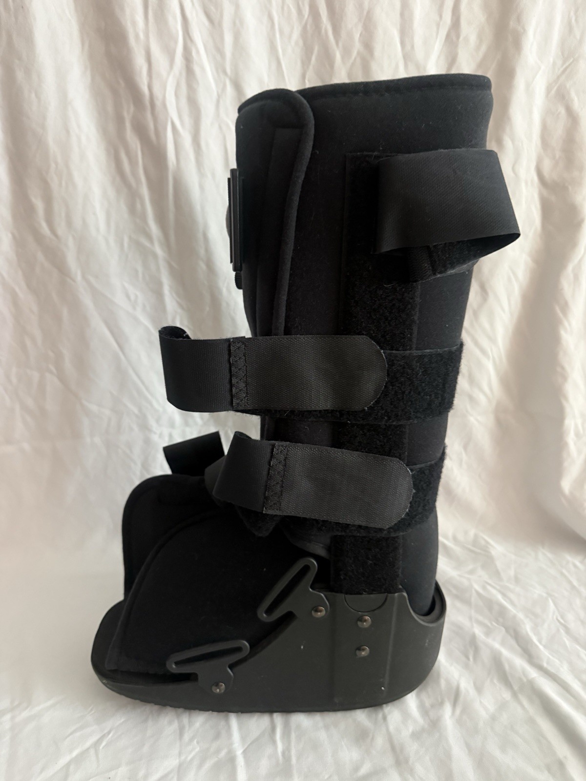 Össur Metal Strut Air Walker Walking Boot MD Black Adjustable