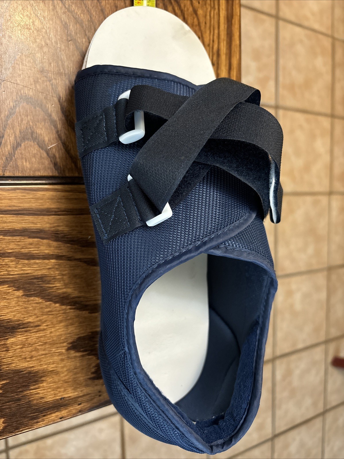Post Op Shoe – Adjustable M-L Walking Shoe Operation Support Right Ft Pre-Owned