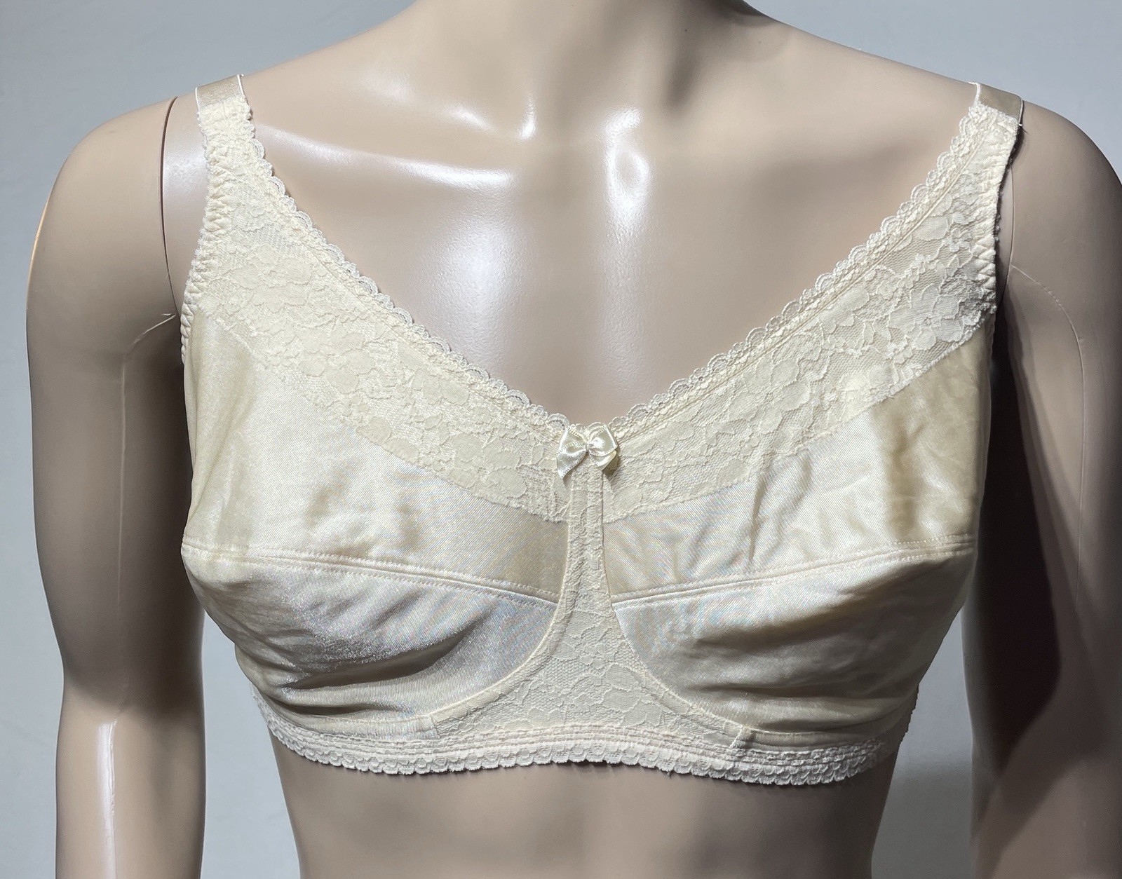 Classique 770 Post Mastectomy Fashion Bra Nude Size 38DD