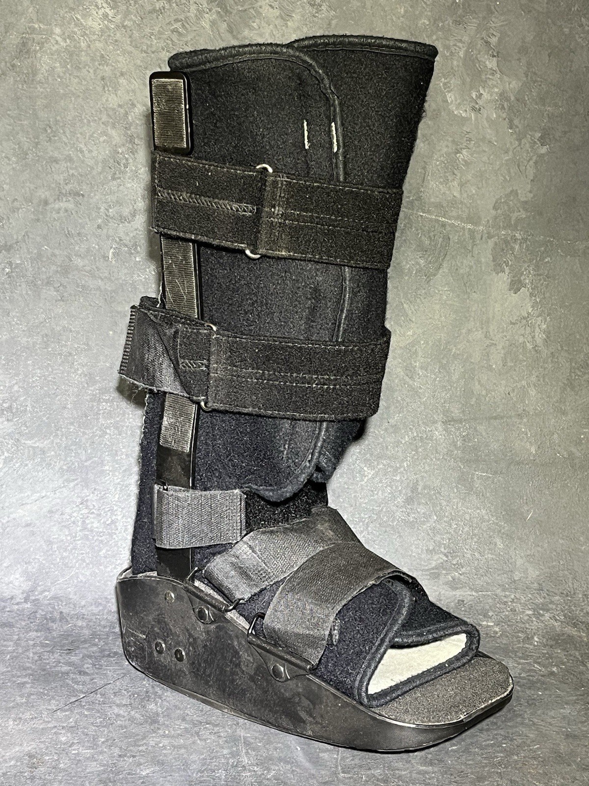 Maxtrax DonJoy Orthopedics Walking Boot Ankle Walker Adult Medium Adjustable