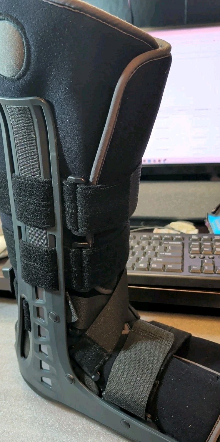Maxtrax 2 Walking Boot Air Walker Orthopedic Foot Ankle Brace Cast Medium