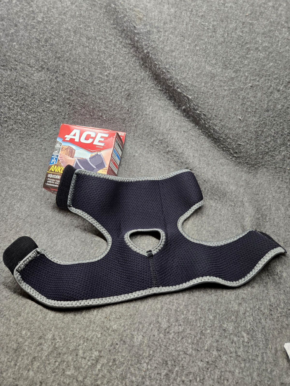 ACE Compression Adjustable Ankle Support Neoprene Left or Right Foot New in Box