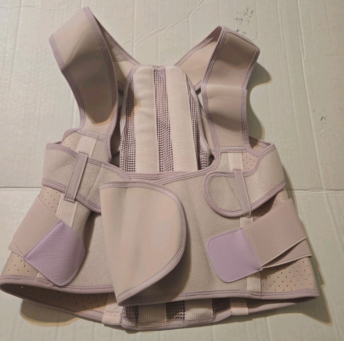 Posture Corrector for Women – 2-in-1 Back Support Med. Lt. Pink