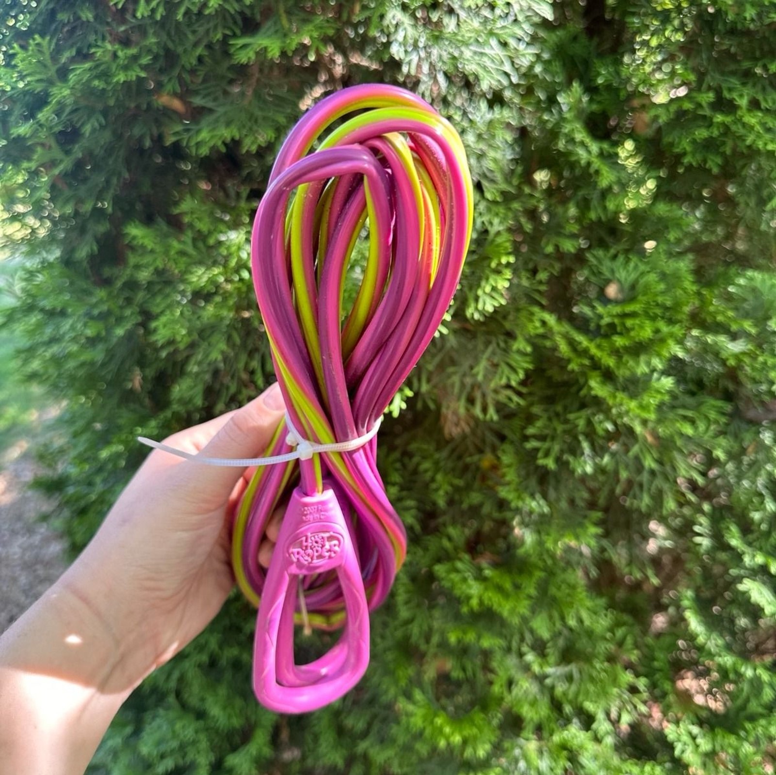 “Hot Ropes” Jump Rope Vintage Y2K Pink