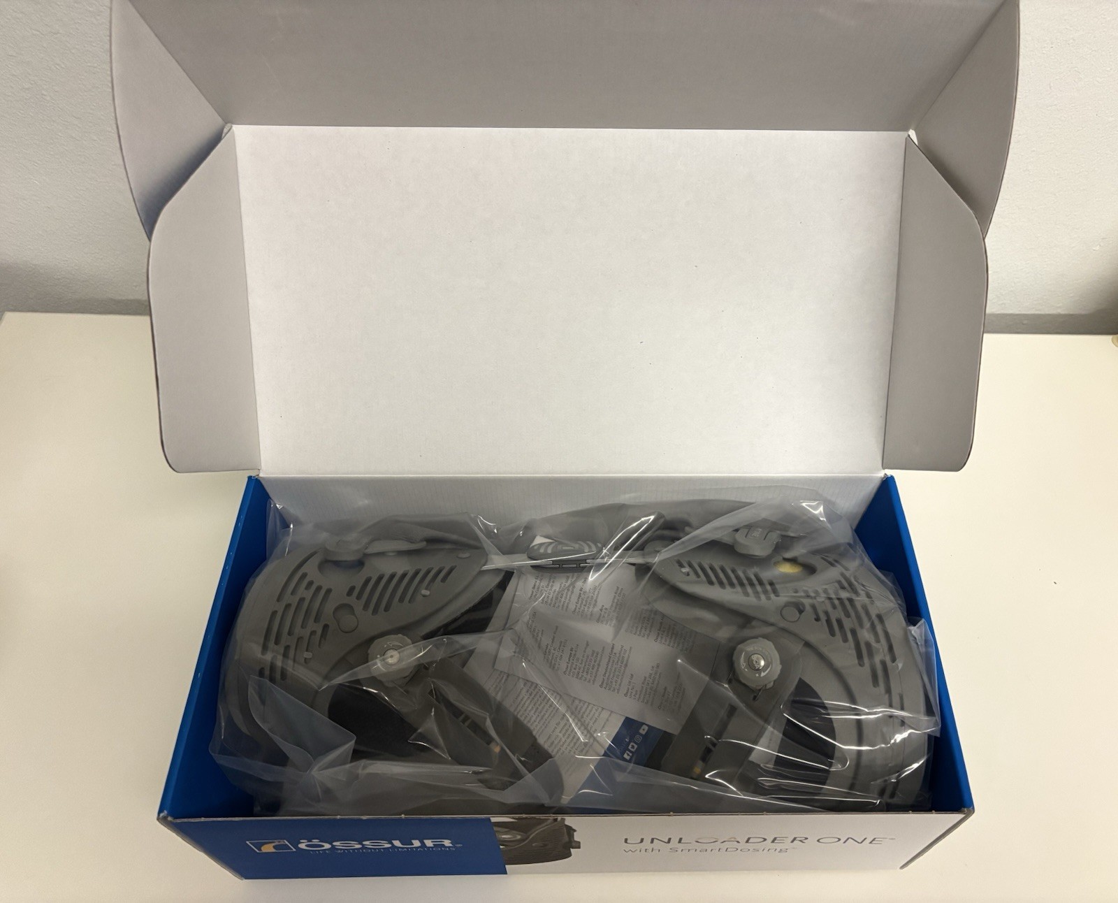 Össur Unloader One SmartDosing Knee Brace Left Medial XT Size Lg New Open Box