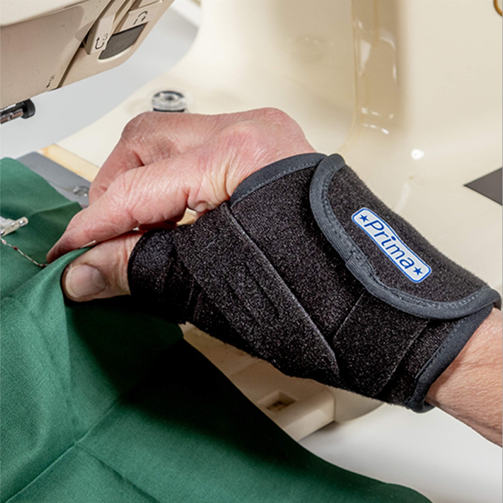 Adjustable Left Hand Thumb Brace – Medium Size, 3-Point Support for Pain Relief