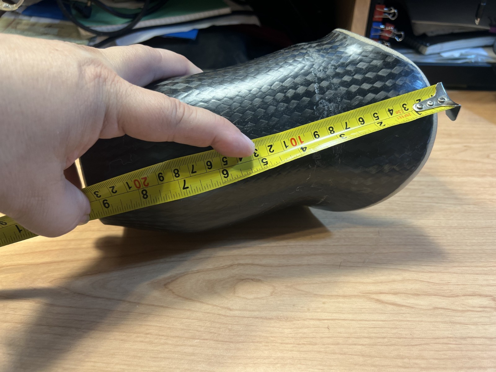 Right leg Below Knee (BK) Prosthetic Socket Carbon Fiber USED