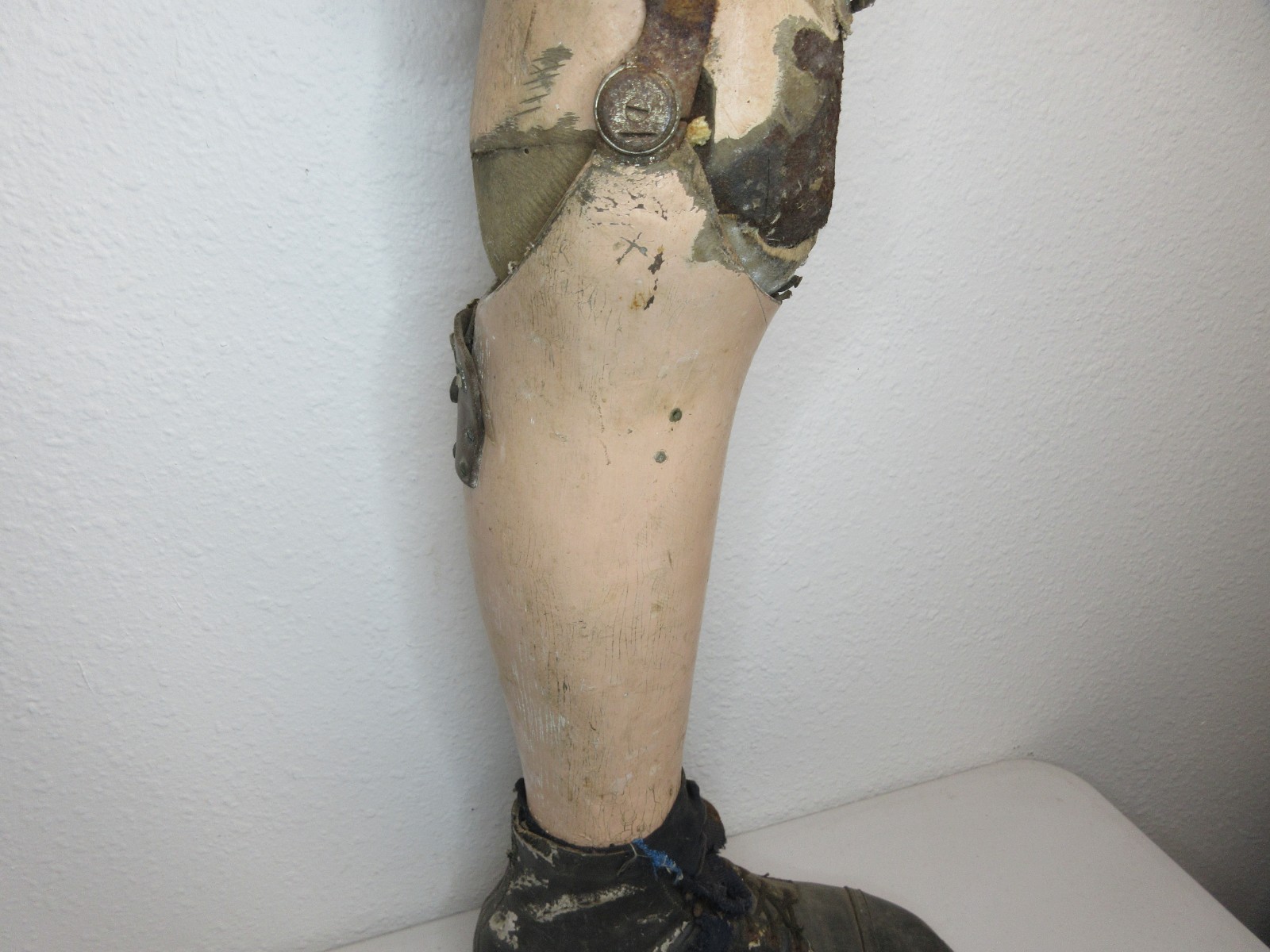 Vintage Adult Prosthetic Left Leg Made of Wood & Leather – Old Loggers Leg