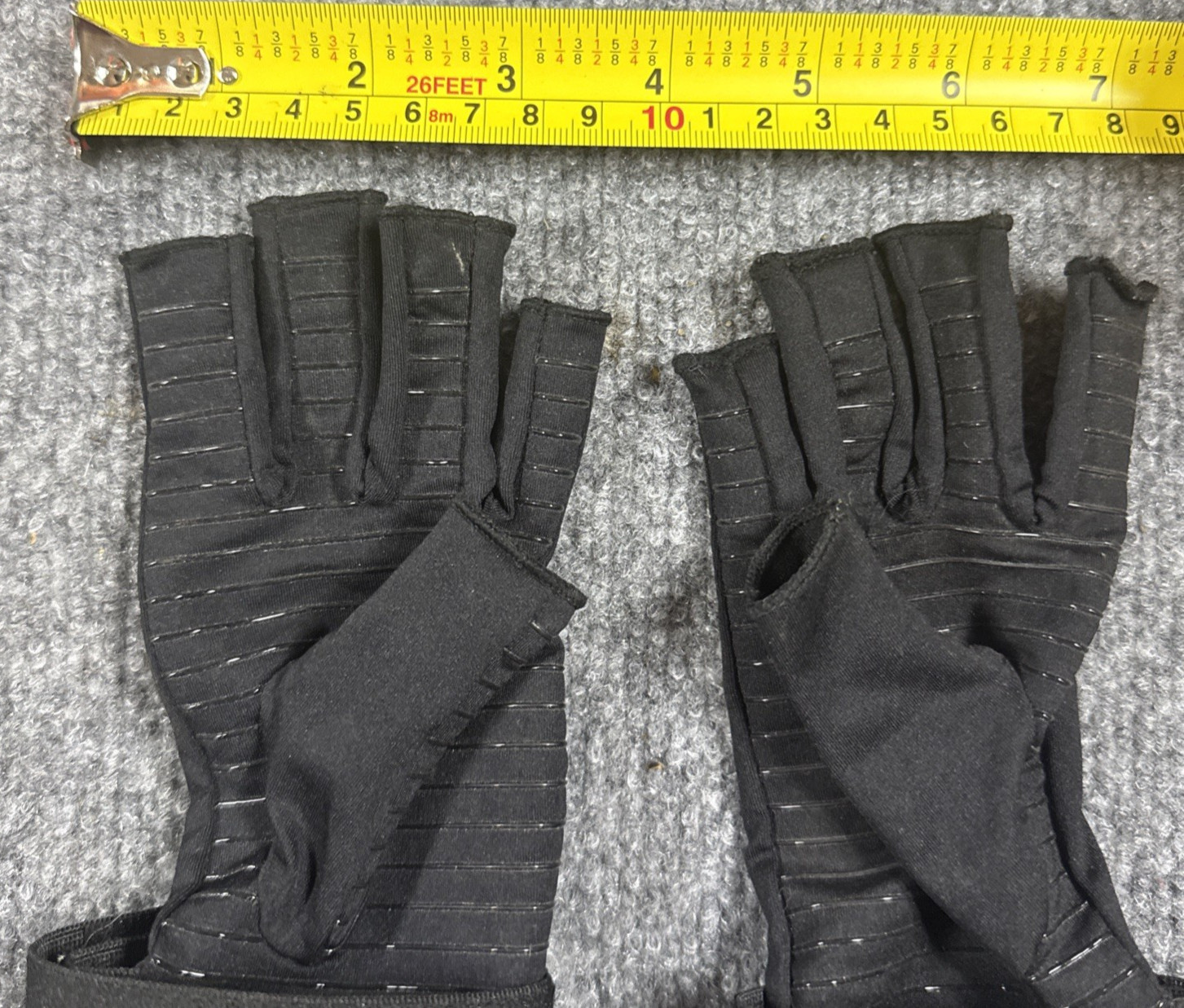 COPPER FIT Work Gear Small/Medium 2.75×3.5″ Compression Gloves 1 Pair
