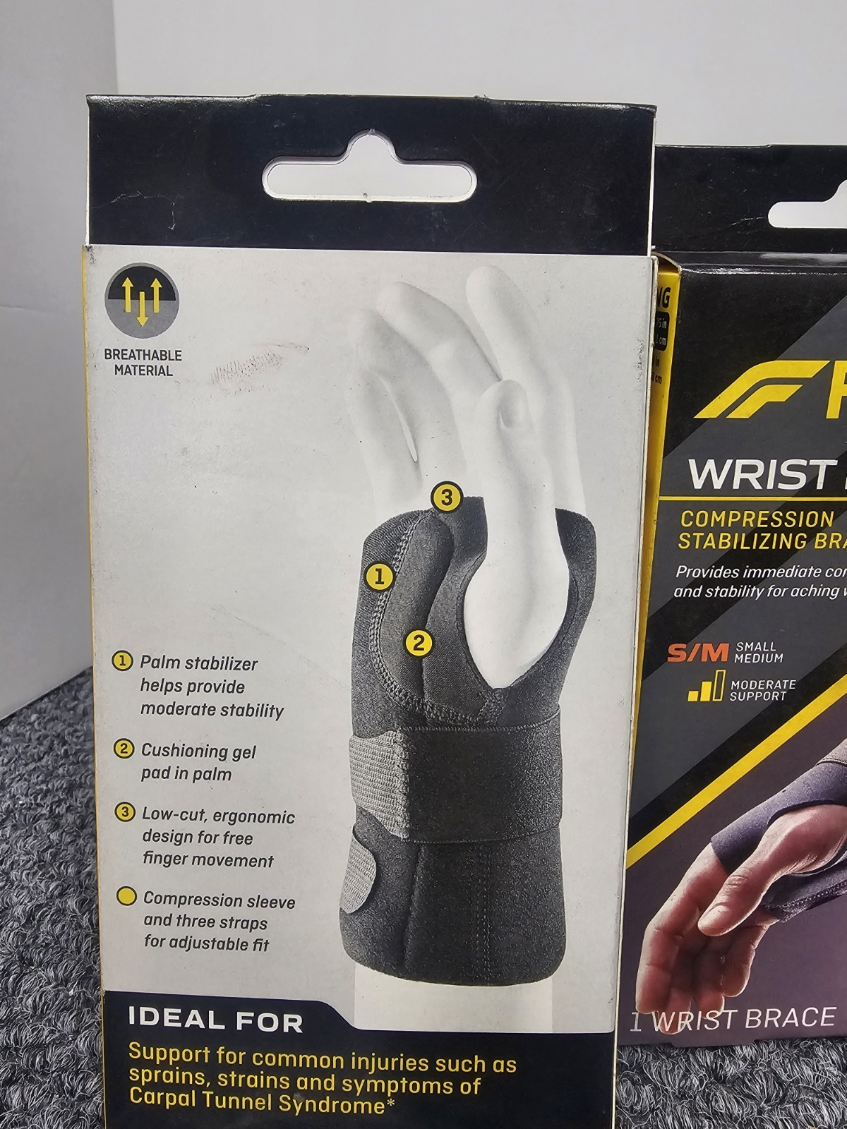 3X FUTURO 48400EN Energizing Wrist Support S/M – Right Wrist fits 5 1/2″- 6 3/4″