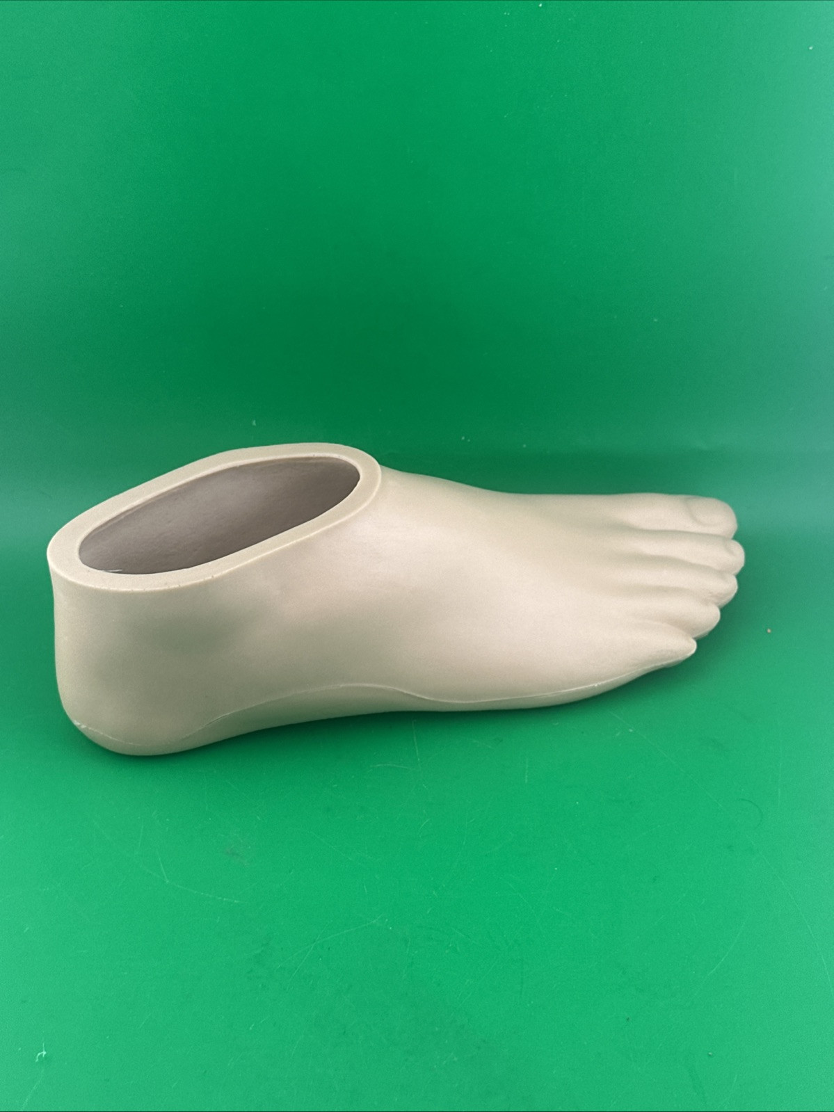 Right prosthetic foot shells footshell. carbon foot covers. several sizes. new