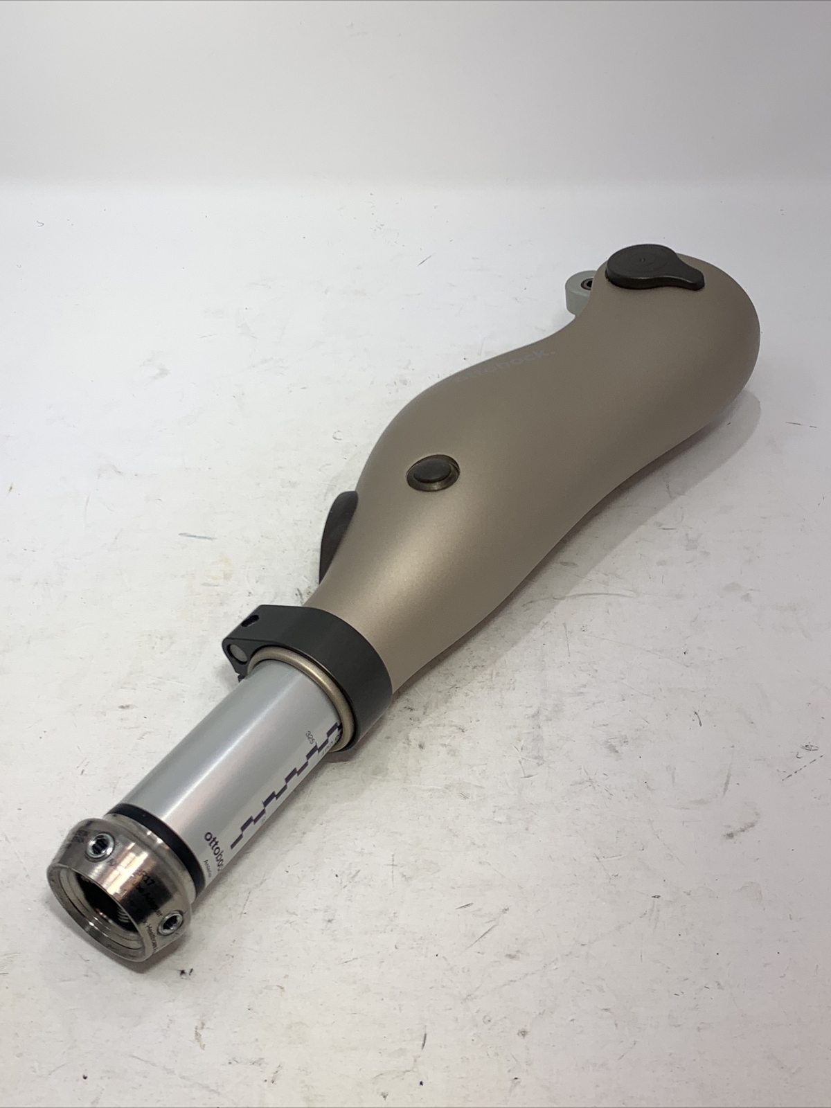 ottobock otto bock 2016 kenevo microprocessor prosthetic knee. perfect condition