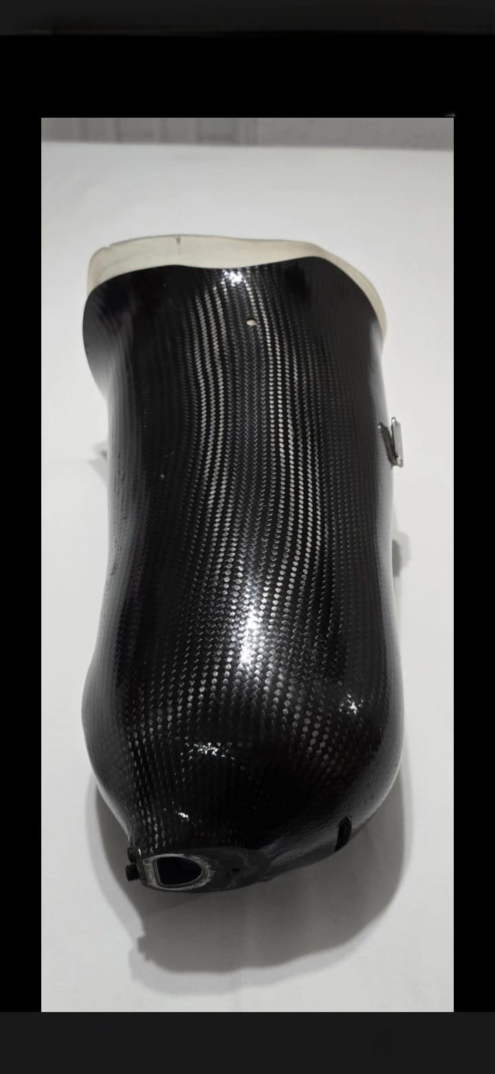 Socket of fiber Carbono In Perfect Condition.