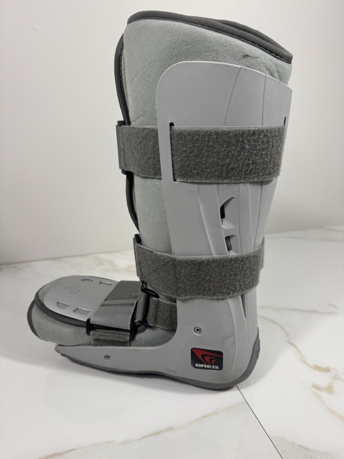 BREG Genesis Mid-Calf Full Shell Walker BOOT Medium-Used