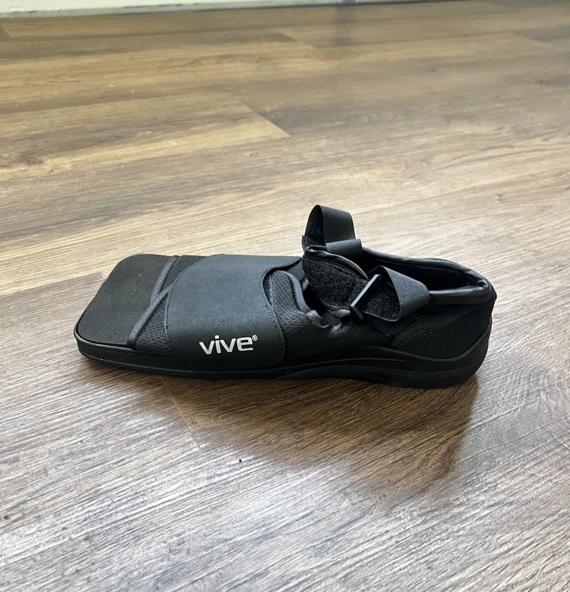 Vive Health Post-Op Boot Medical Recovery Shoe Square Toe Fits [Left]