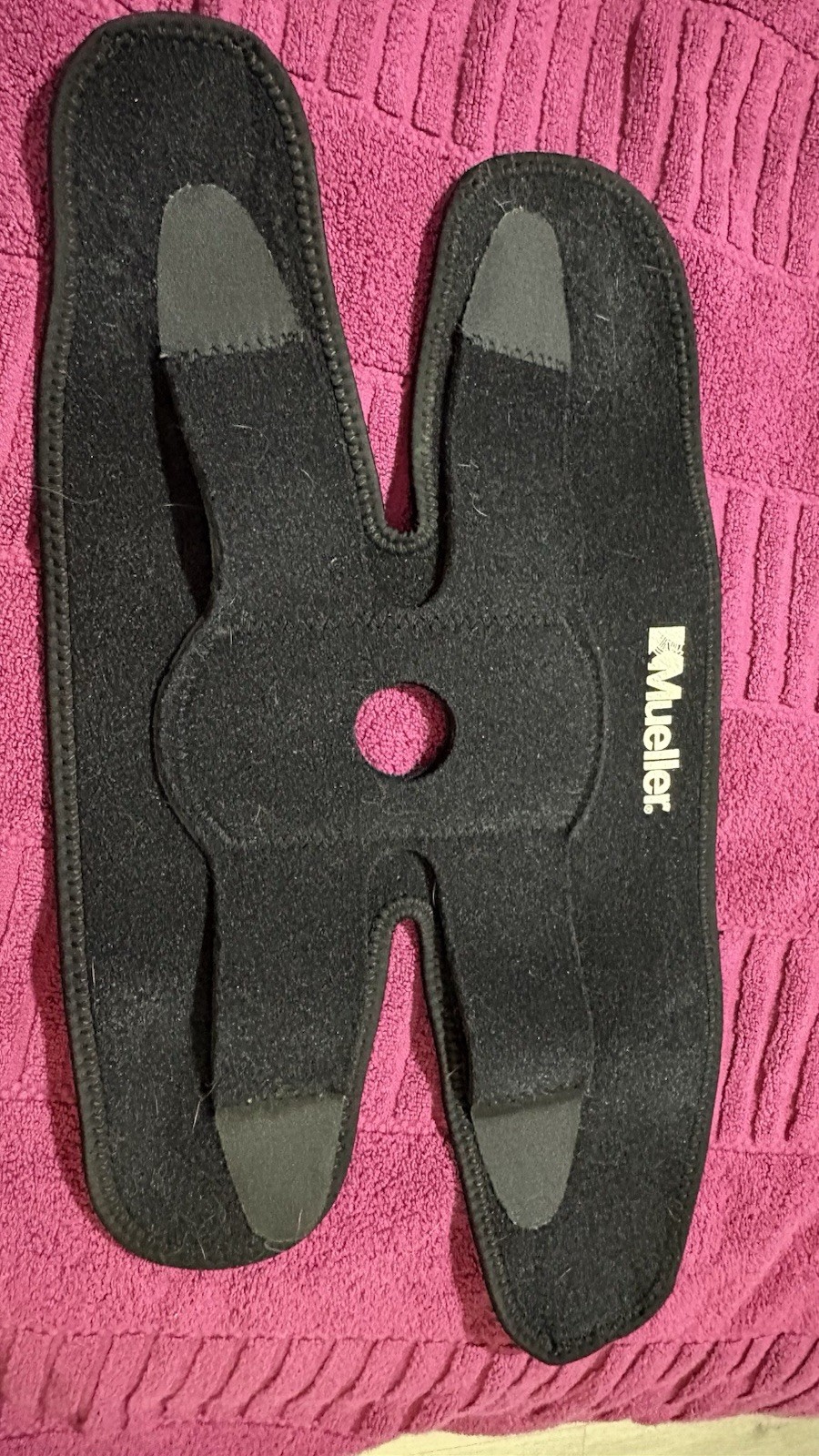 MUELLER Adjustable Self-Adjusting Hinged Knee Brace Openbox