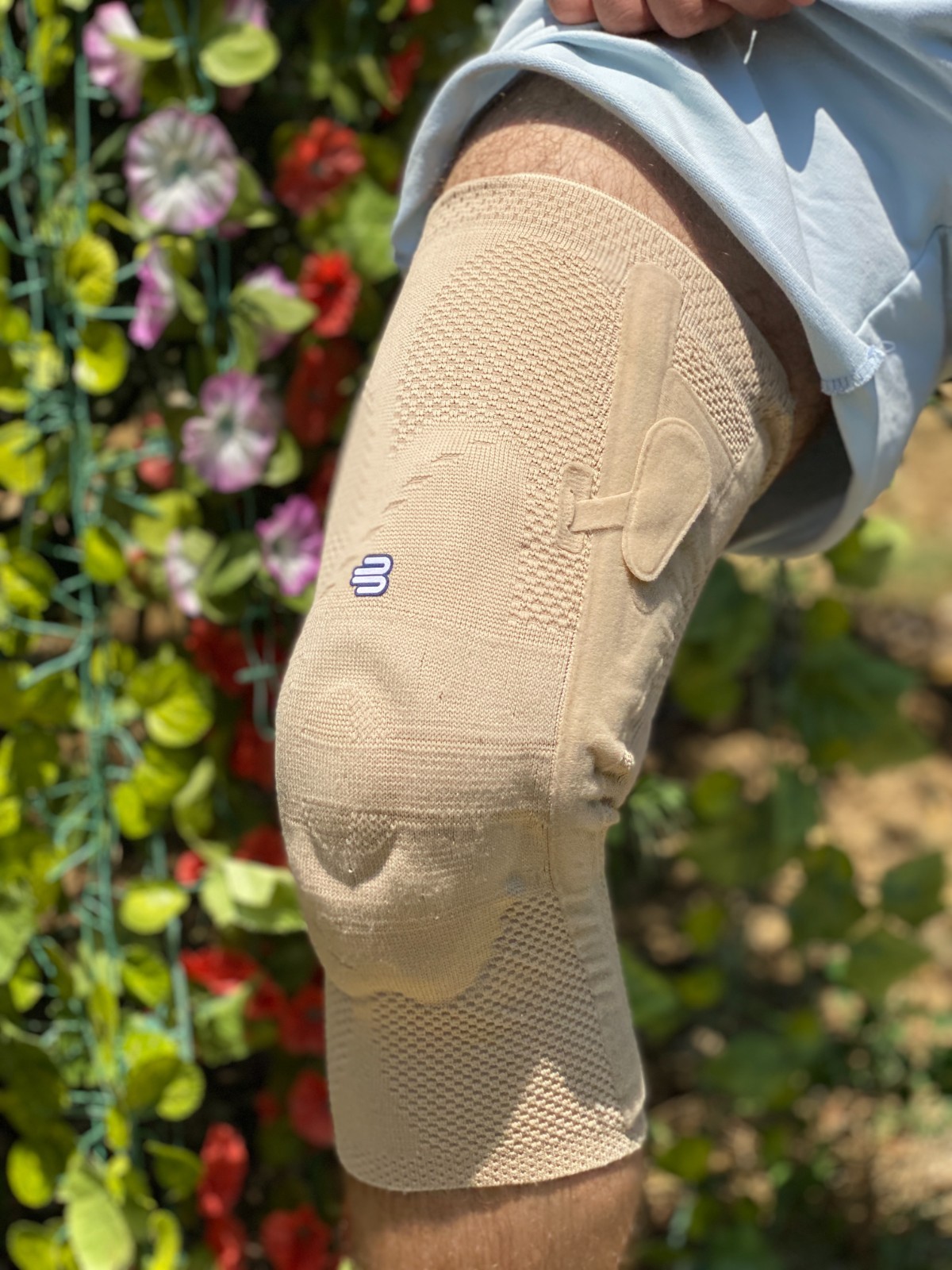 Bauerfeind GenuTrain P3 Size 3 Right Knee Advanced Active Brace Patella Support