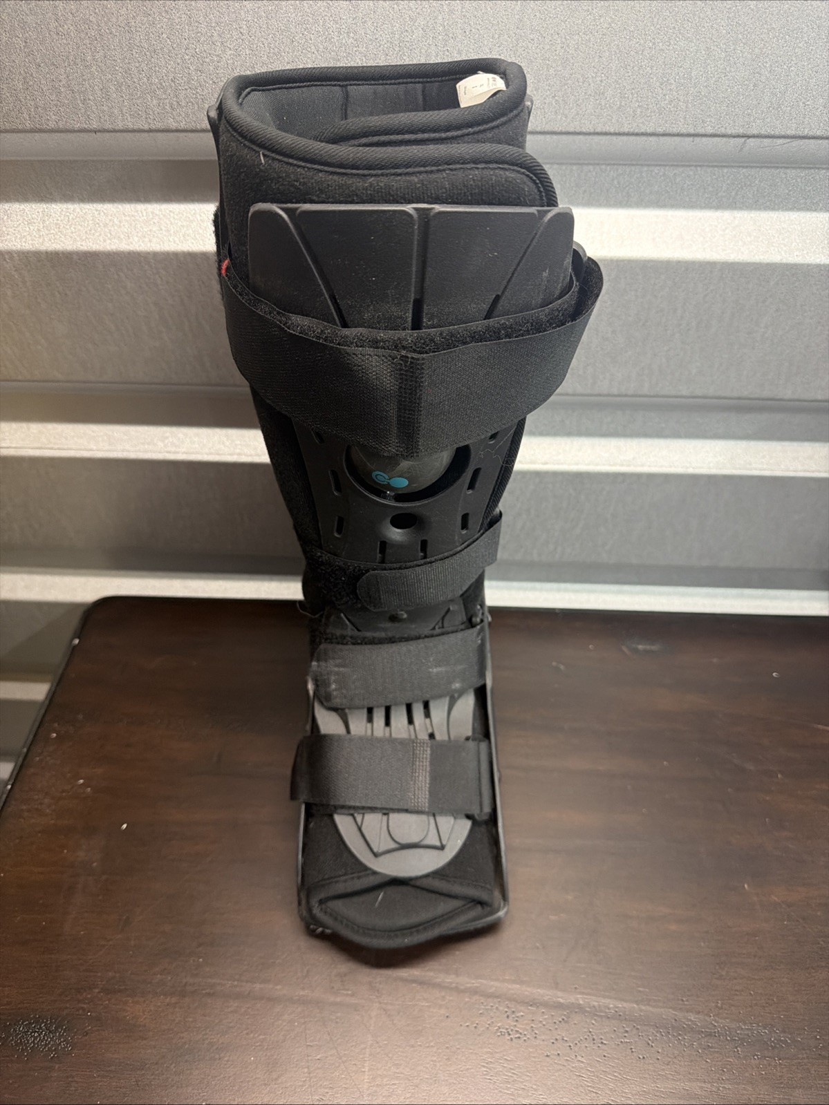 CoreTech Walker Boot for Foot and Ankle With inflatable Air bag Small Tall *
