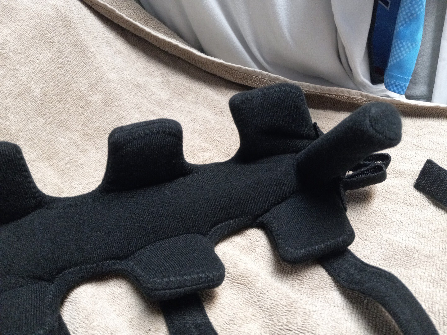 1x Comfortland Medical Endeavor Universal HAND/WRIST SPLINT Hand Grip 4100-E