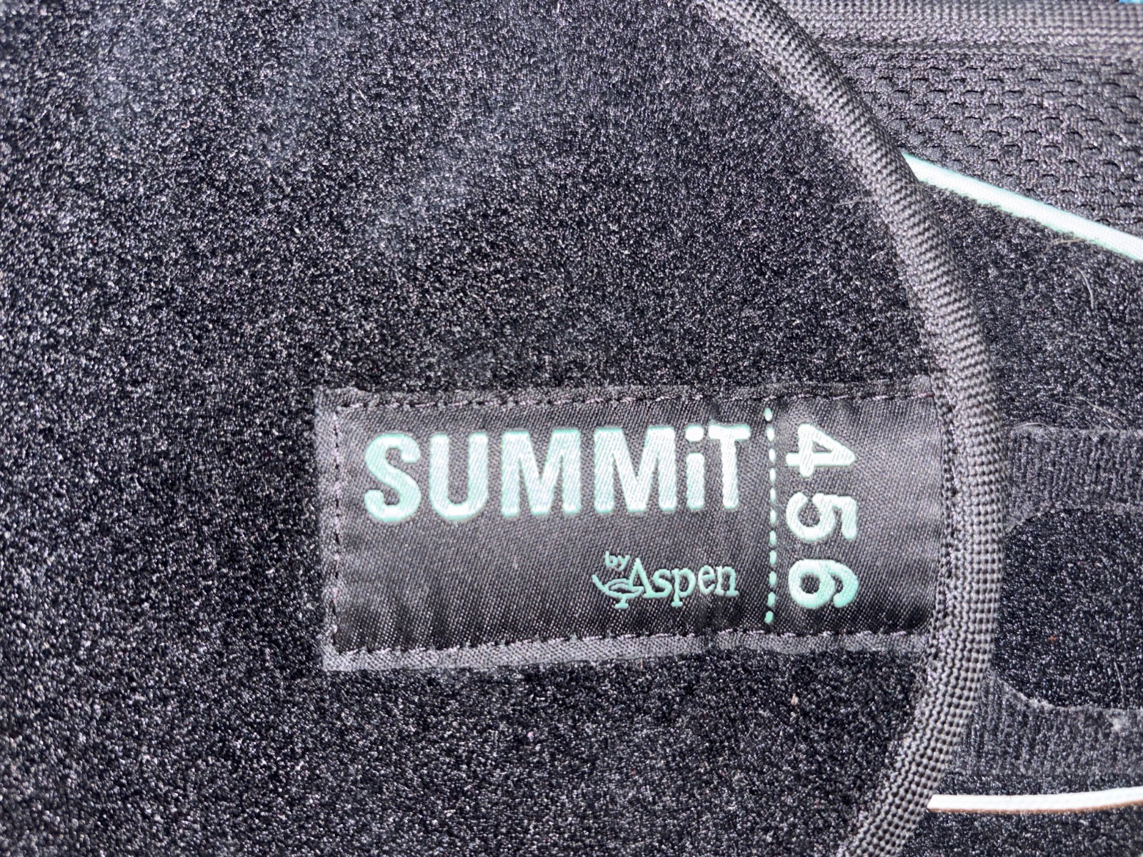 Aspen Summit 456 Fully Adjustable Back Brace Black – Size Small