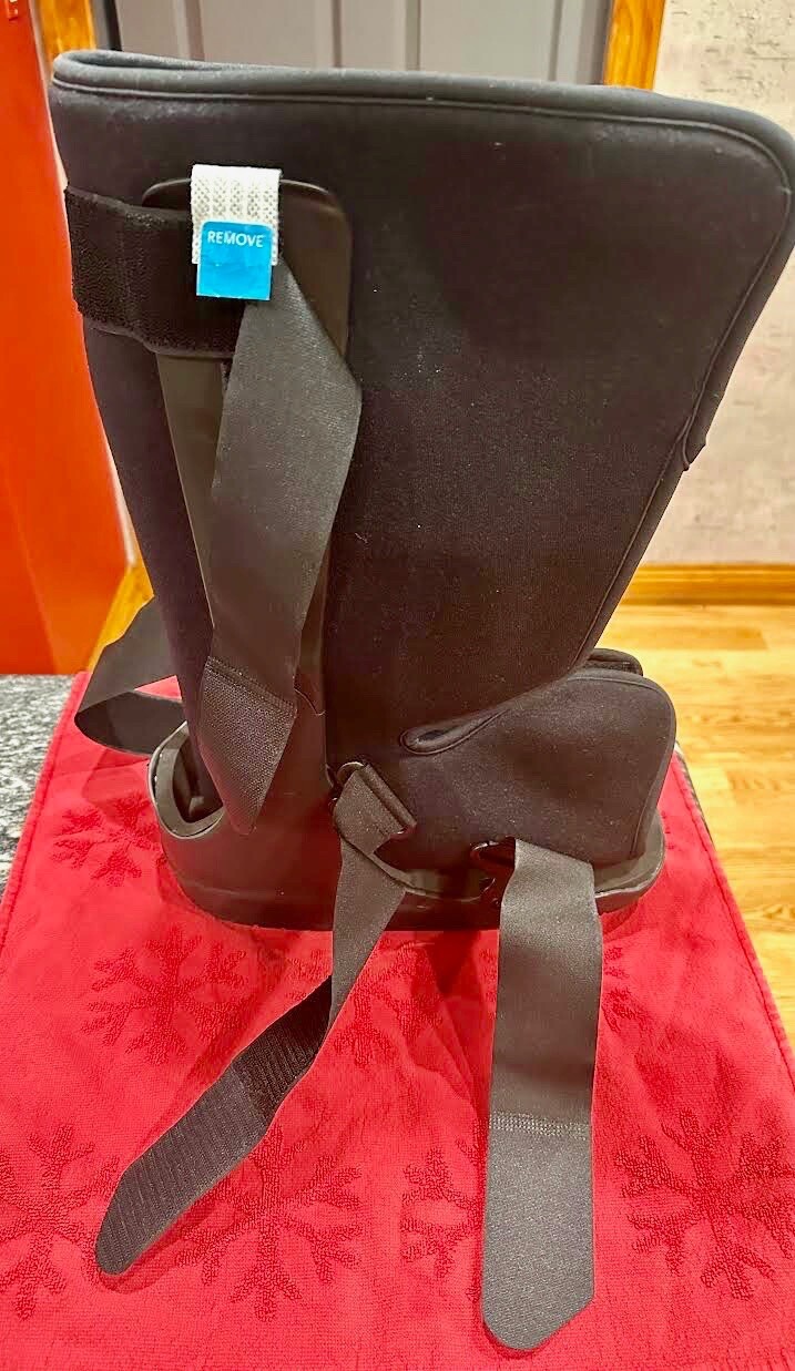 Ossur Form Fit Walker Boot with Air – LARGE